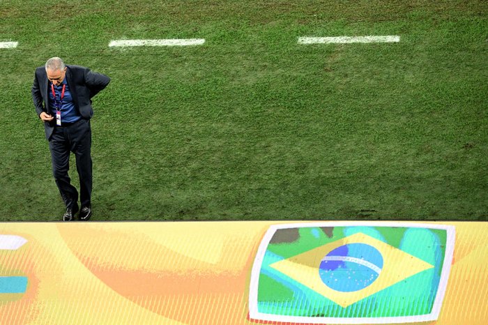 Brasil é eliminado da Copa do Mundo, e torcedores responsabilizam Tite: ‘Parabéns’