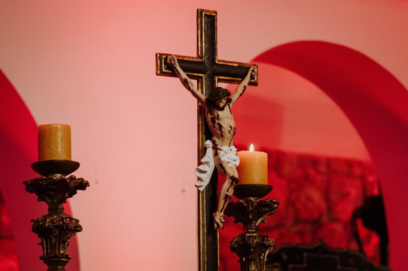 VOCÊ SABIA QUE CADA DIA DA SEMANA SANTA TEM UM SIGNIFICADO E SEGUE UMA SIMBOLOGIA?